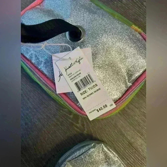 Kendall & Kylie Jaune/Yellow Vanity Case Makeup Bag w/xtra Bag new with tags - Picture 4 of 10